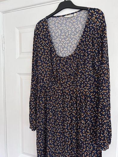 4 x Maternity Dresses - all would suit UK14