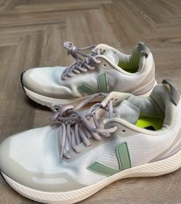 veja impala trainers