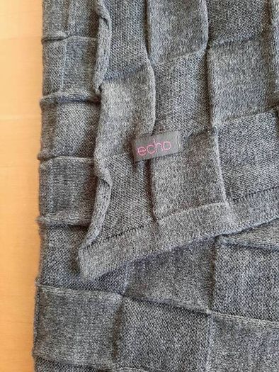 Grey textured scarf