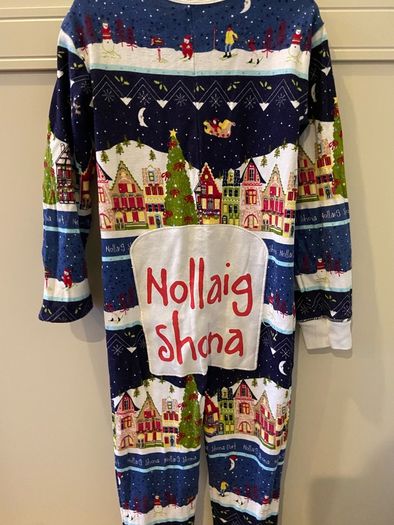 Willow by Leigh Tucker all in one Nollaig Shona pyjamas onesie 5-6 years
