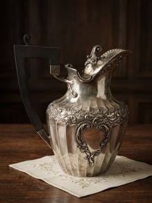 James Dixon Sterling Silver Claret Jug(1899 433 grams)