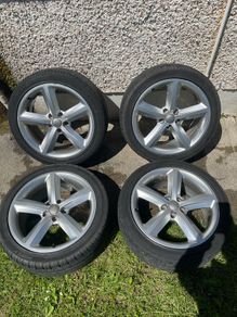 Audi genuine 18" S-line alloys