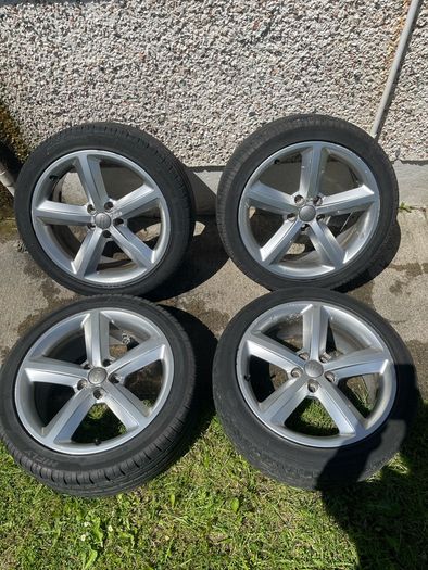 Audi genuine 18" S-line alloys