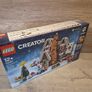 Lego 10267 Ginger Bread House Image 3