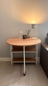 Folding table