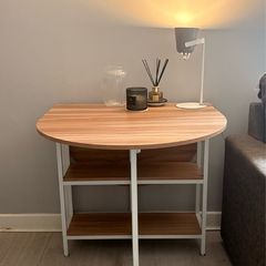 Folding table