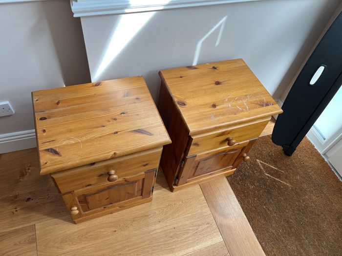 bedside lockers