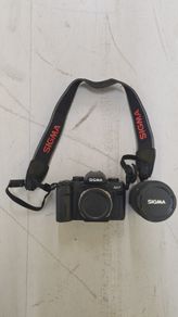 Sigma SA-7 SLR Camera with 28-200mm Lens
