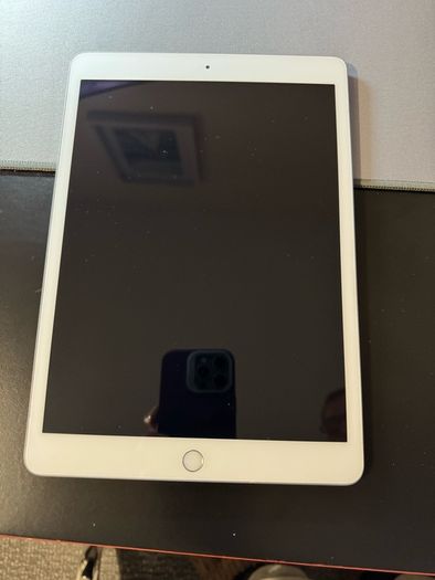 Apple iPad 8th Generation (32GB)