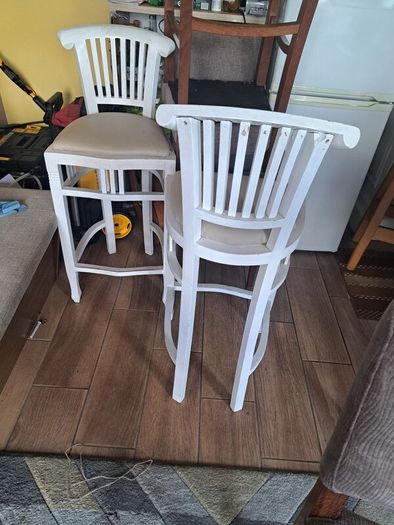 Bar stools
