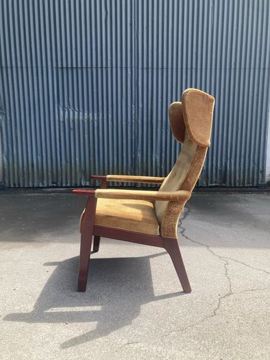 Parker Knoll PK1071 Wingback Armchair - Warehouse and Showroom Open Saturday  8th August 12 till 4pm Eircode R95T227