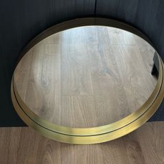 Large round wall mirror - brushed brass