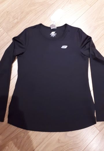 Brand new long sleeves top from Sketchers