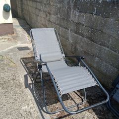 Sun loungers