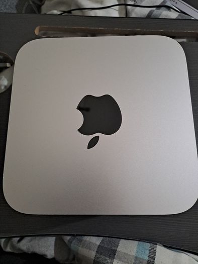 MAC Studio M2 max