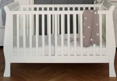 Mamas and Papas Mia cot
