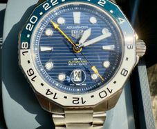 TAG Heuer Aquaracer Professional  300 GMT