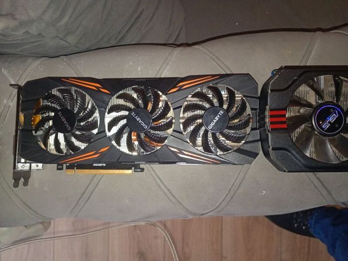 gaming desktop accessories