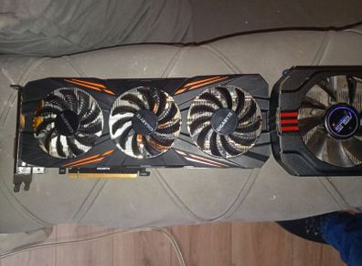 gaming desktop accessories