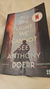 All the light we cannot see - Anthony Doerr (free postage)