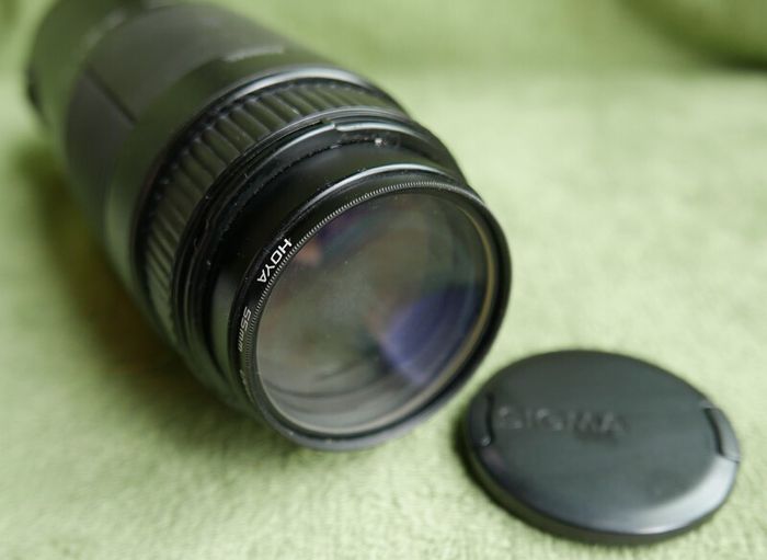Sigma Apo Macro Af 75-300mm F/4-5.6 For Minolta/sony A-mount From Japan