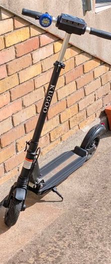 Electric Scooter Kugoo S1 Foldable Includes Charger  Fully Working
