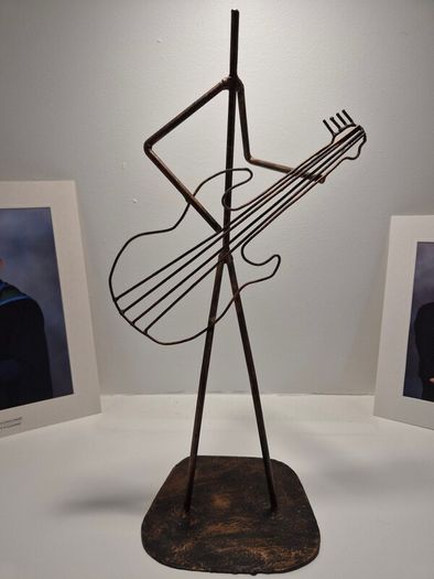 Guitar Man