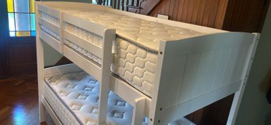 Bunk bed