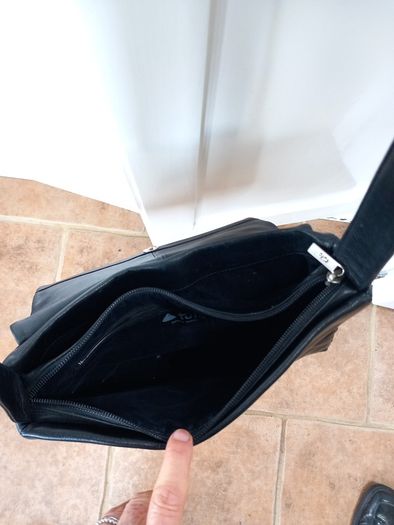 Tula Black Leather Handbag