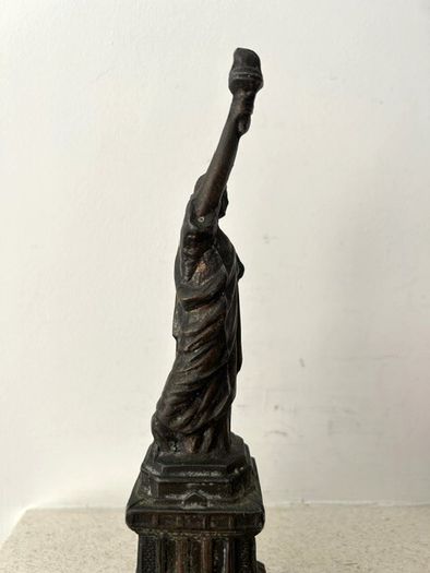 Vintage A.C. Rehberger Chicago Statue of Liberty
