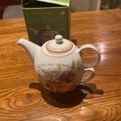 Pretty Tea for one Delphi