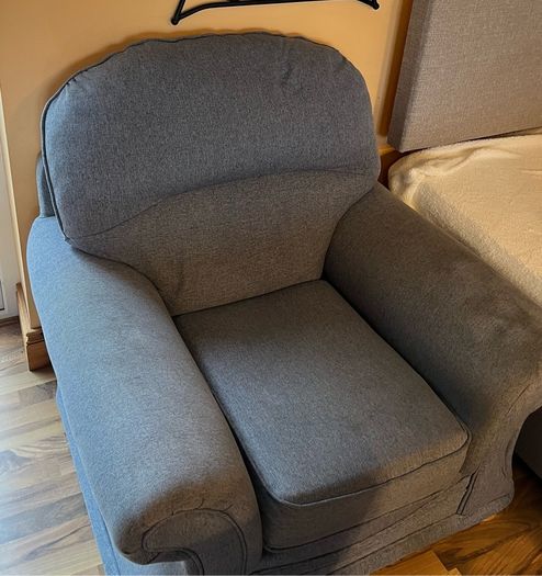 3 Seater Sofa with 2 matching Chairs