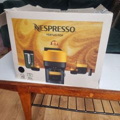 Nespresso Virtuo Black and pods
