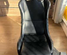 Sim racing gaming cockpit chair