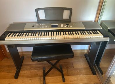 Yamaha-535  88 key keyboard