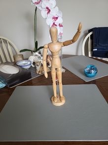 Artists dummy