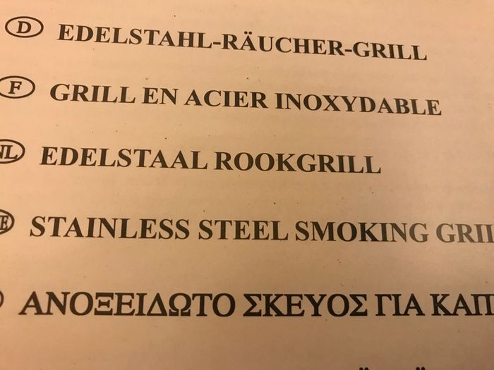 Stainless steel smoking grill