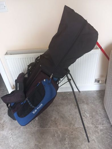 golf Set. golf clubs and bag.  Golf balls