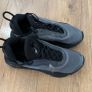 Nike 2090 Black & Charcoal Size 5 Image 3