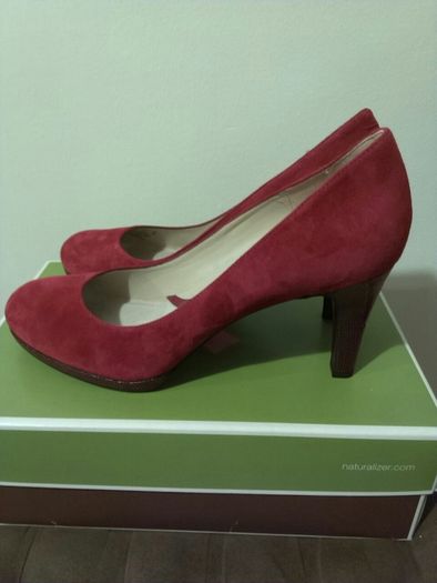 Naturalizer Shoes, size EU-41. UK-7, brand new.