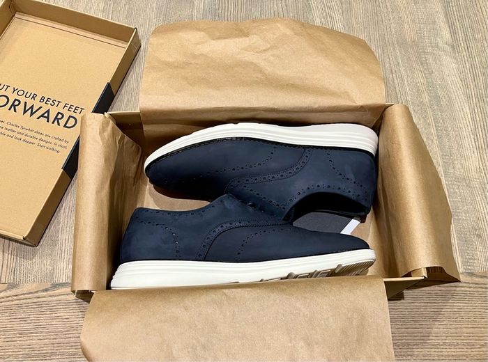 Charles Tyrwhitt - Nubuck Navy Smart Trainers