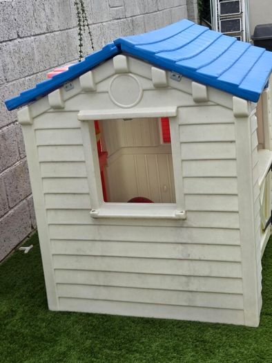 Little tikes playhouse