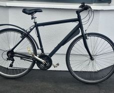 Hybrid Style Bike Used In Working Order May Require A Service No Offers