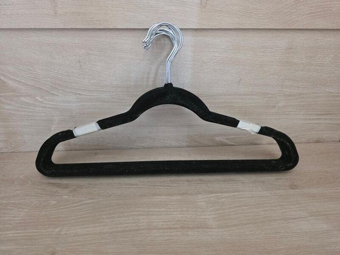 Space Saving Velvet Hangers