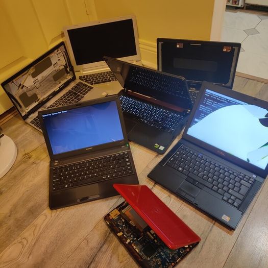 Laptops / desktop/ pc parts- for parts only