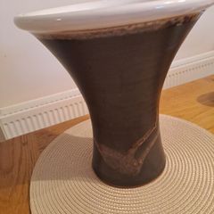 Stephen Pearce palm pot