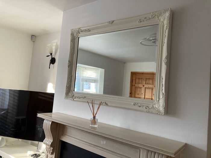 wall mirror