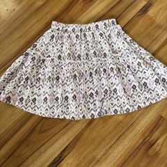 Girls skirt age 9-10 excellent condition!