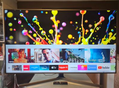 65" Samsung 4K Certified Ultra HD HDR Smart LED TV