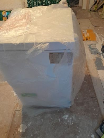 Belling freezer